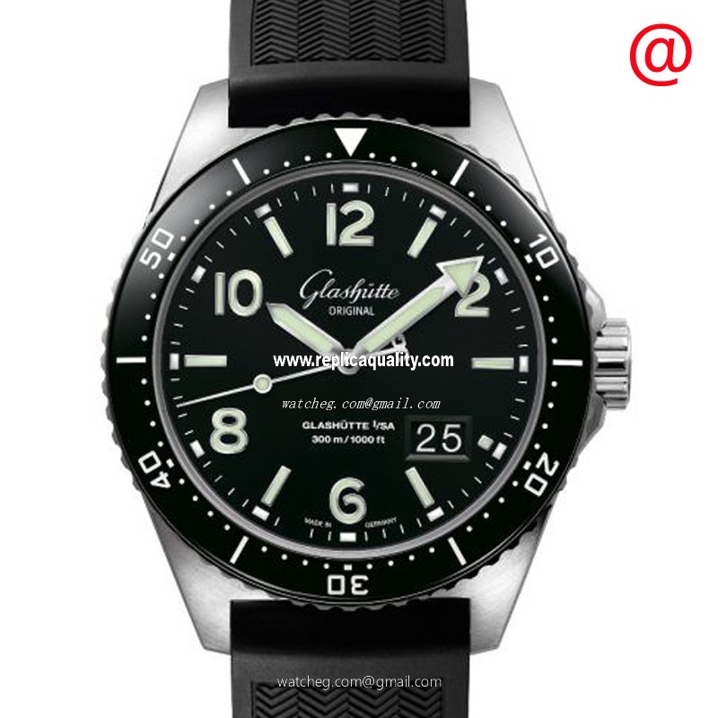 Glashutte SPEZIALIST 1-36-13-01-80-33 Automatic Ceramic & Steel Black & White