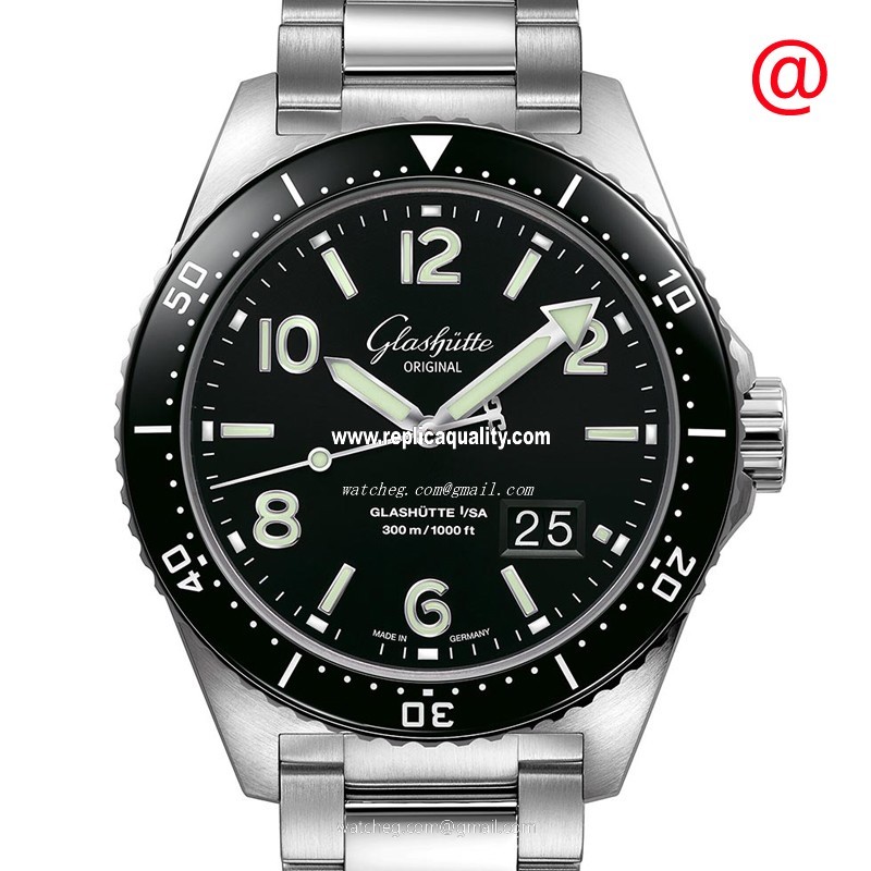 Glashutte SPEZIALIST 1-36-13-01-80-70 Automatic Stainless Steel Black