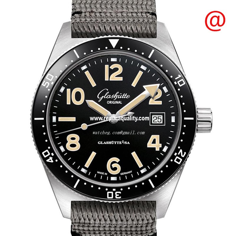 Glashutte SPEZIALIST 1-39-11-06-80-34 Automatic Stainless Steel Black