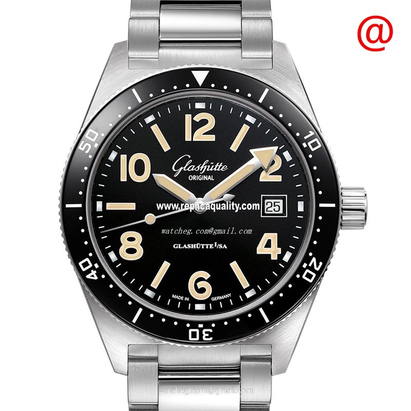 Glashutte SPEZIALIST 1-39-11-06-80-70 Automatic Stainless Steel Black