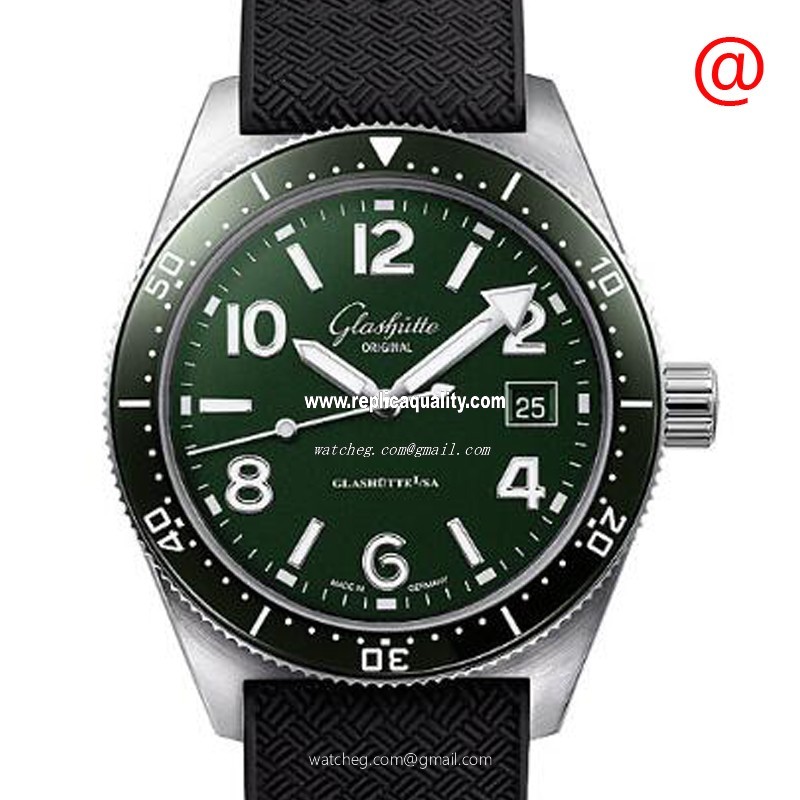 Glashutte SPEZIALIST 1-39-11-13-83-33 Automatic Stainless Steel Green