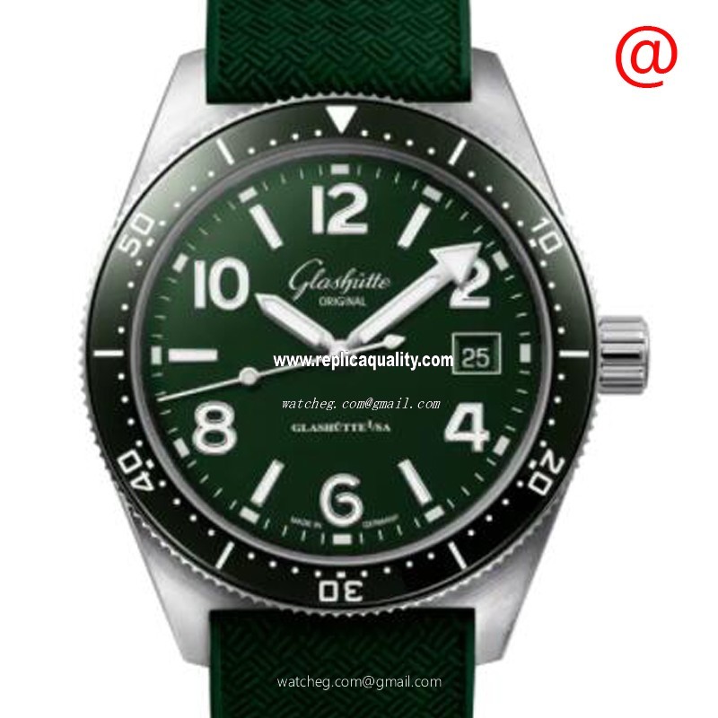 Glashutte SPEZIALIST 1-39-11-13-83-37 Automatic Stainless Steel Green