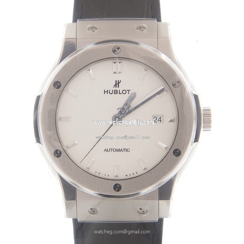 Hublot CLASSIC FUSION 542.NX.2611.LR Automatic Stainless Steel White
