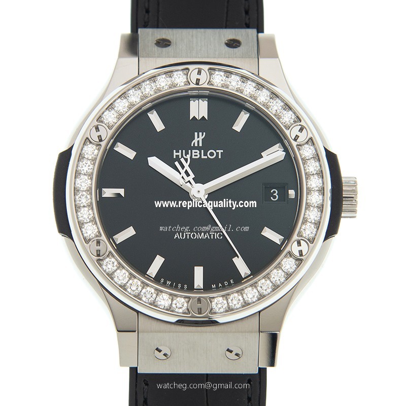 Hublot CLASSIC FUSION 565.NX.1470.LR.1204 Automatic Titanium & Diamond Black