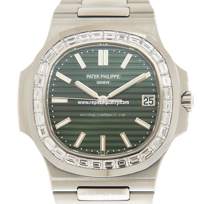 Patek Philippe NAUTILUS 5711/1300A-001 Automatic Stainless Steel & Diamonds Green