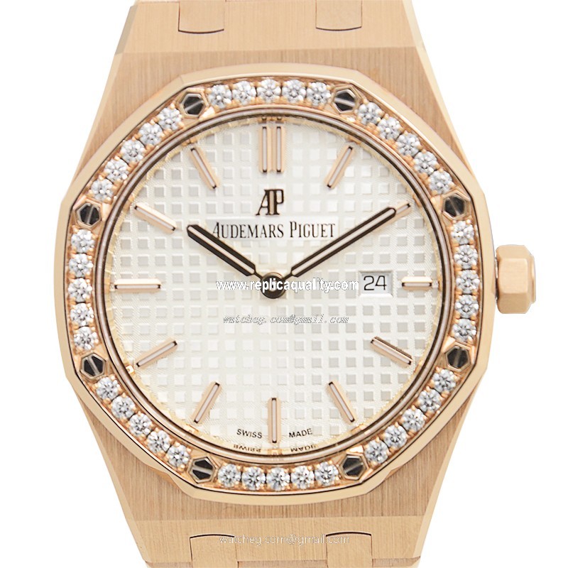 Audemars Piguet ROYAL OAK 67651OR.ZZ.1261OR.01 Quartz 18kt Rose Gold & Diamonds Silvery & White