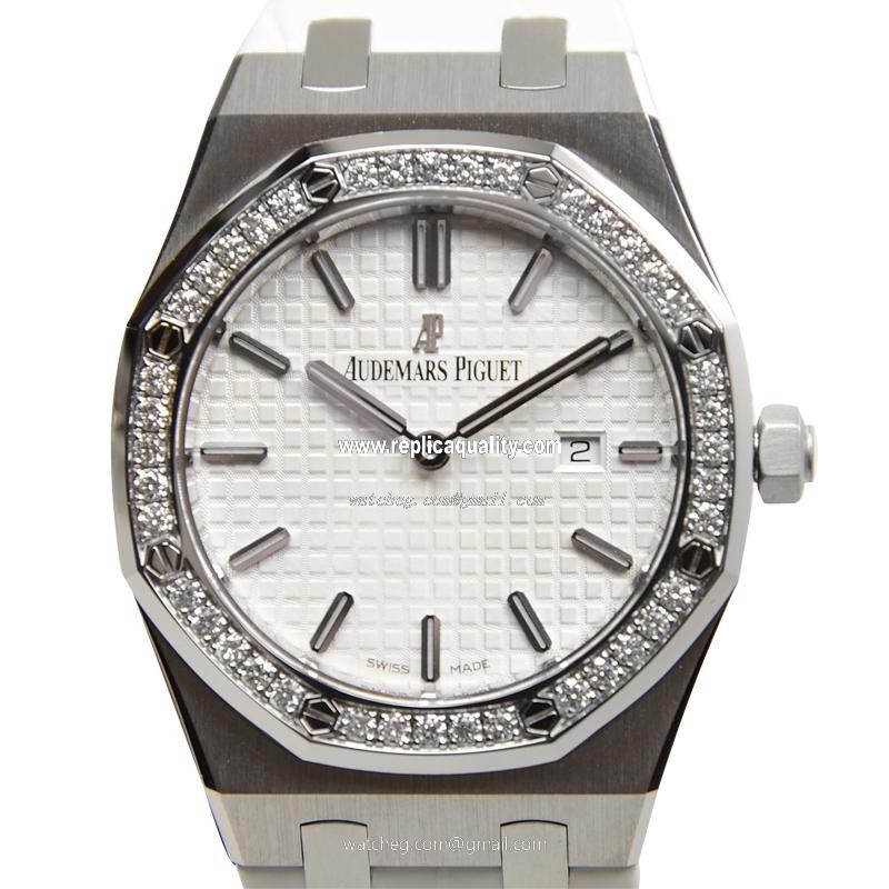 Audemars Piguet ROYAL OAK 67651ST.ZZ.D011CR.01 Quartz Stainless Steel & Diamonds White