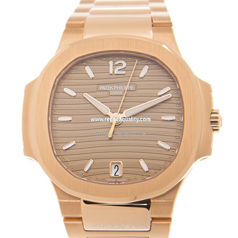 Patek Philippe NAUTILUS 7118/1R-010 Automatic 18kt Rose Gold Gold