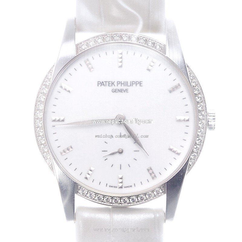 Patek Philippe CALATRAVA 7122-200G-001 Manual Wind 18kt White Gold & Diamond White