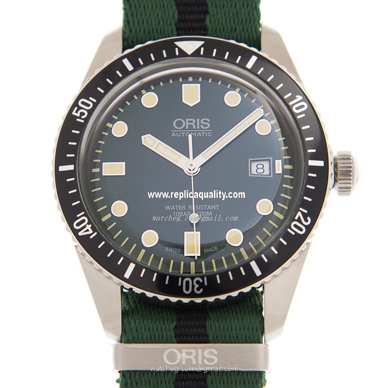 Oris DIVERS 733 7720 4057 (5 21 25 FC) Automatic Stainless Steel Green
