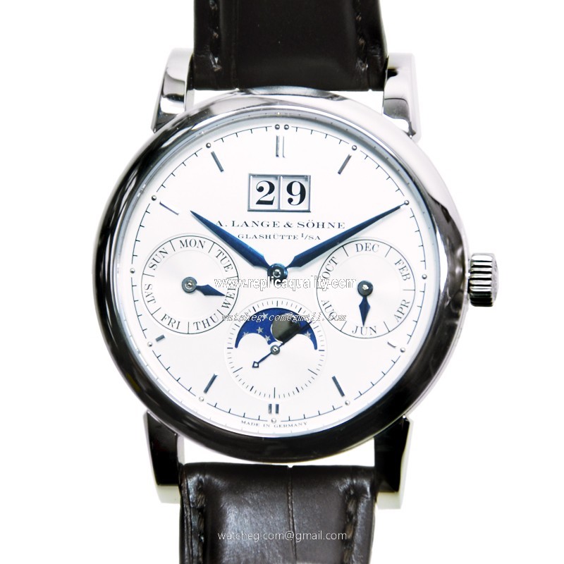 A Lange & Sohne SAXONIA 330.026E Automatic 18kt White Gold Silvery & White