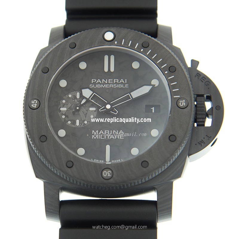 Panerai SUBMERSIBLE PAM00979 Automatic Carbon Fiber Black