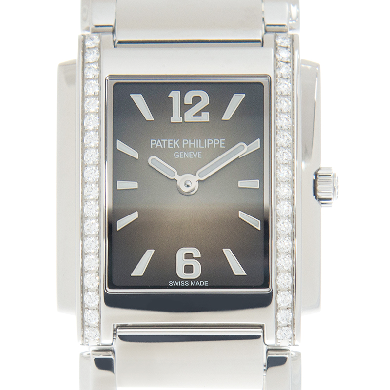 Patek Philippe 4910/1200A-010 1