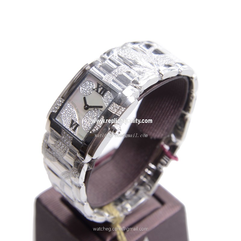 Patek Philippe 4910/49G-001 2