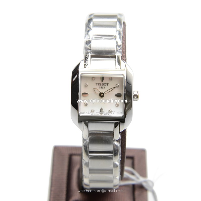Tissot T02.1.285.74 2