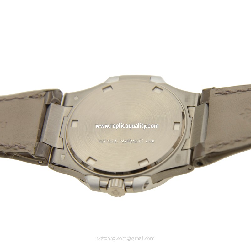 Patek Philippe 7010G-012 2