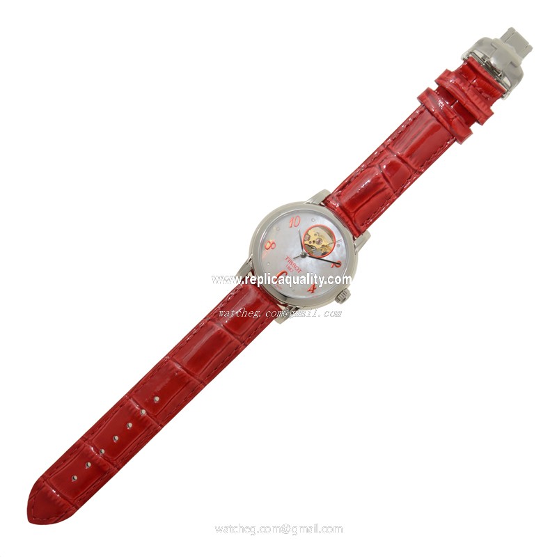 Tissot T050.207.16.116.03 2