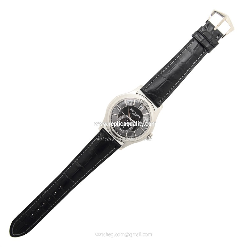 Patek Philippe 5205G-010 2