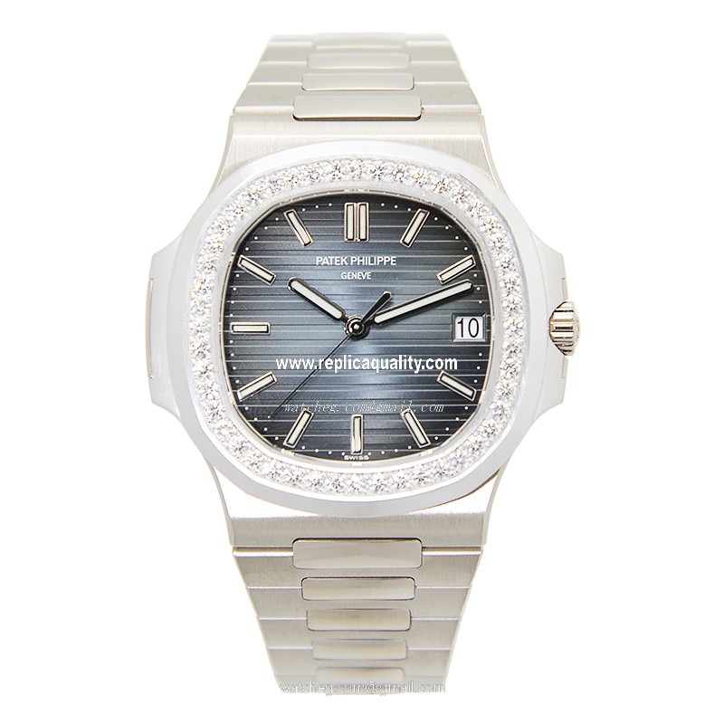 Patek Philippe 5713/1G-010 2