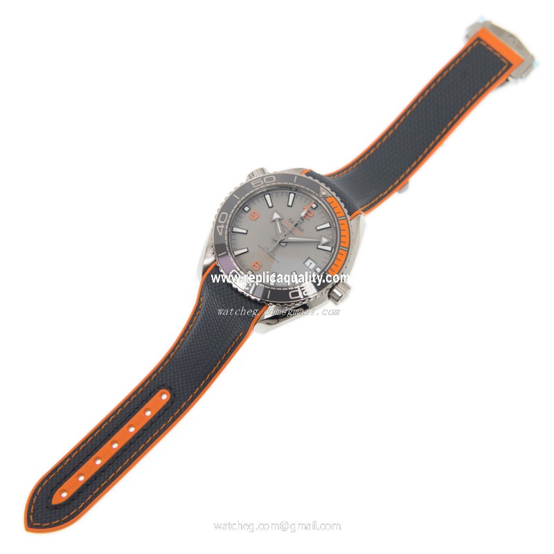 Omega 215.92.44.21.99.001 2