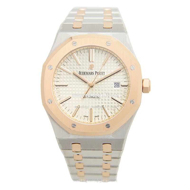 Audemars Piguet 15400SR.OO.1220SR.01  2
