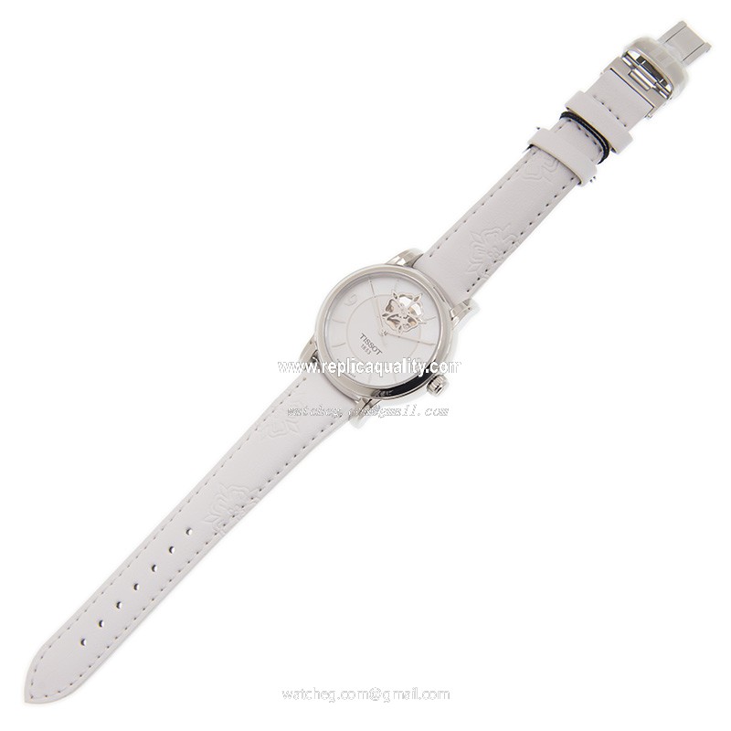 Tissot T050.207.17.117.04 2