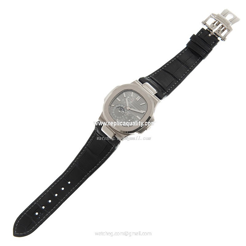 Patek Philippe 5712G-001 2