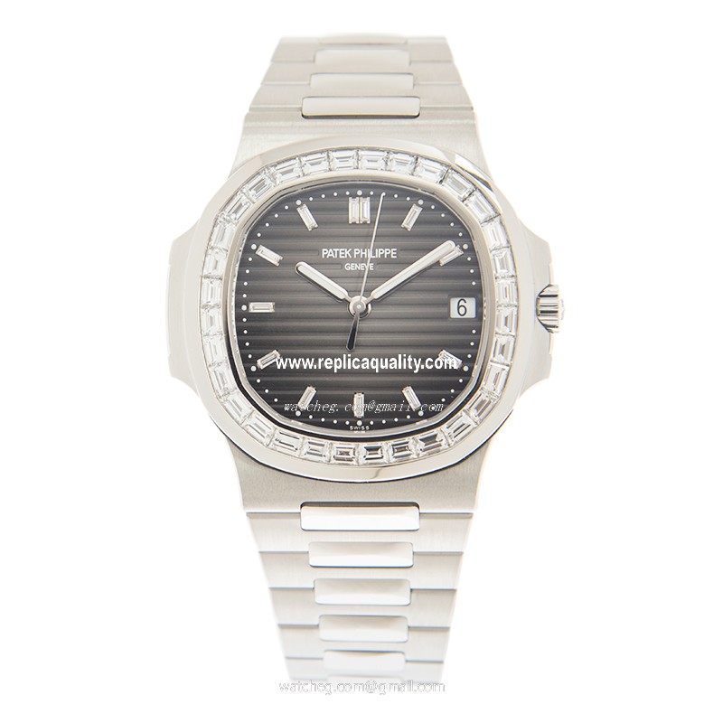 Patek Philippe 5711/110P-001 2
