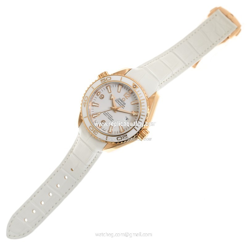 Omega 232.63.38.20.04.001 2