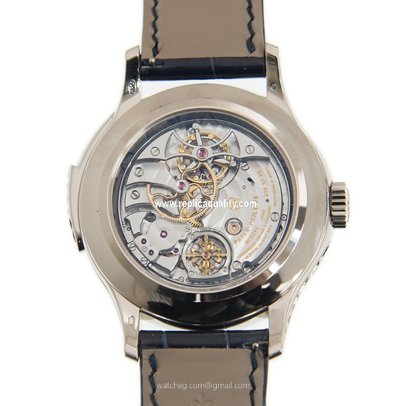 Patek Philippe 5207G-001 3