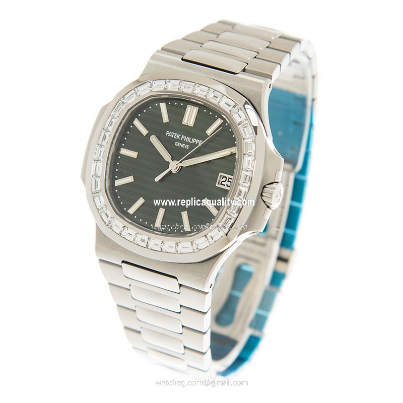 Patek Philippe 5711/1300A-001 3