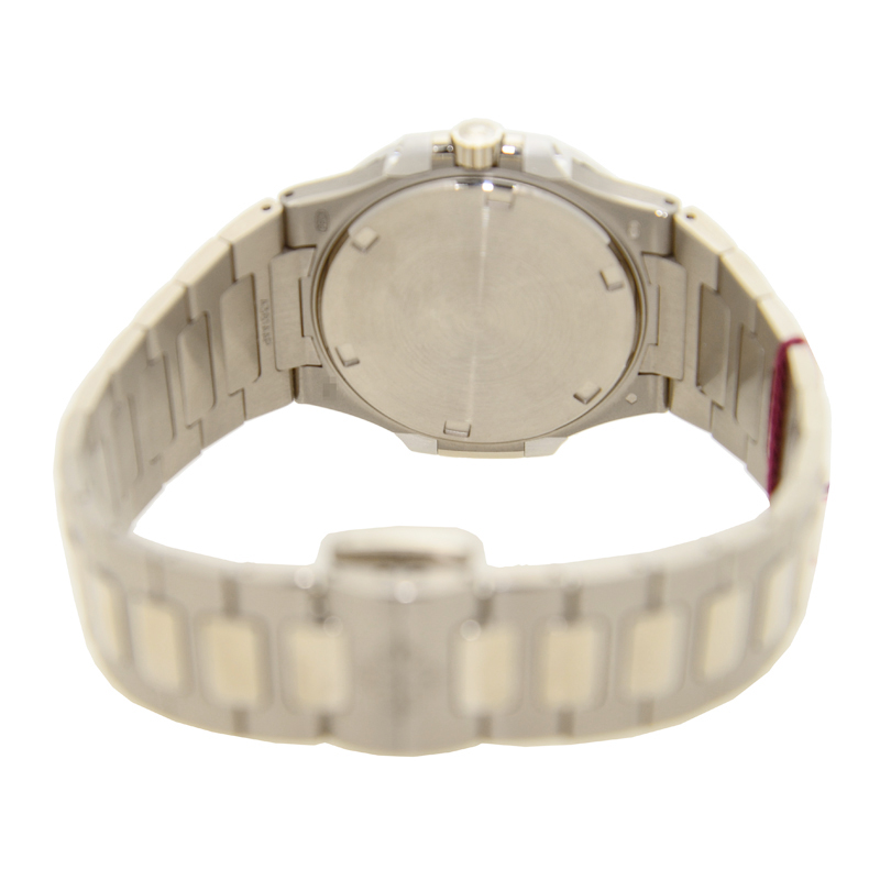 Patek Philippe 7010/1G-011 4