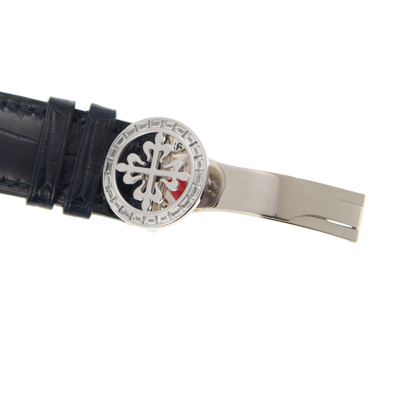 Patek Philippe 6104G-001 4