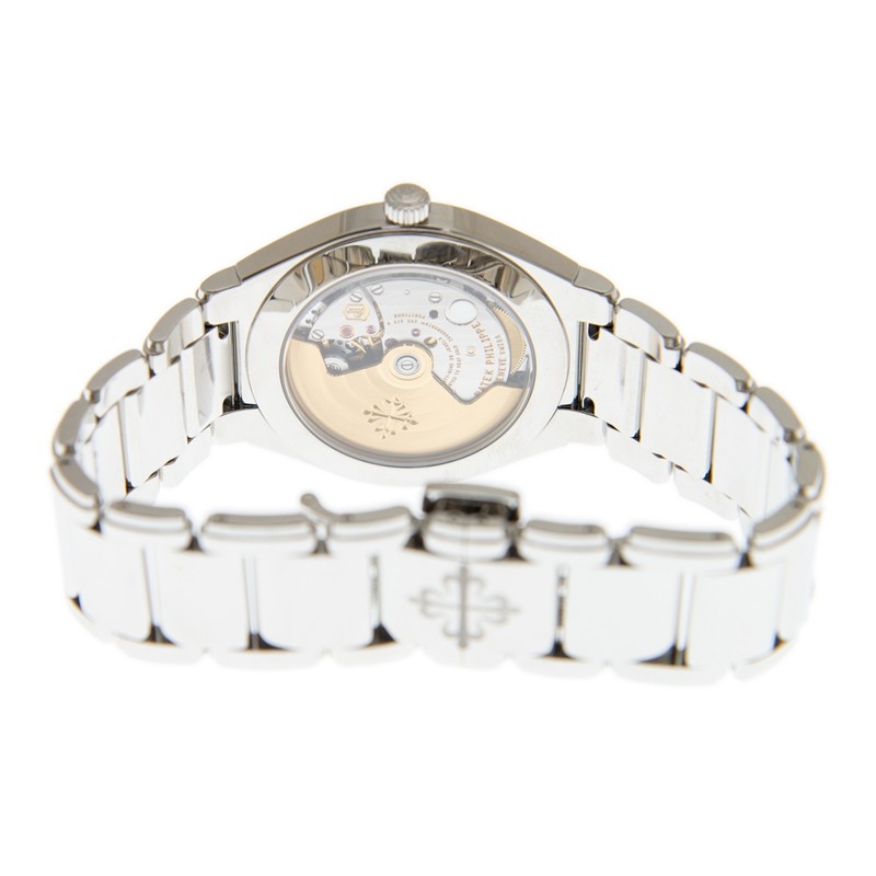 Patek Philippe 7300/1200A-011 4