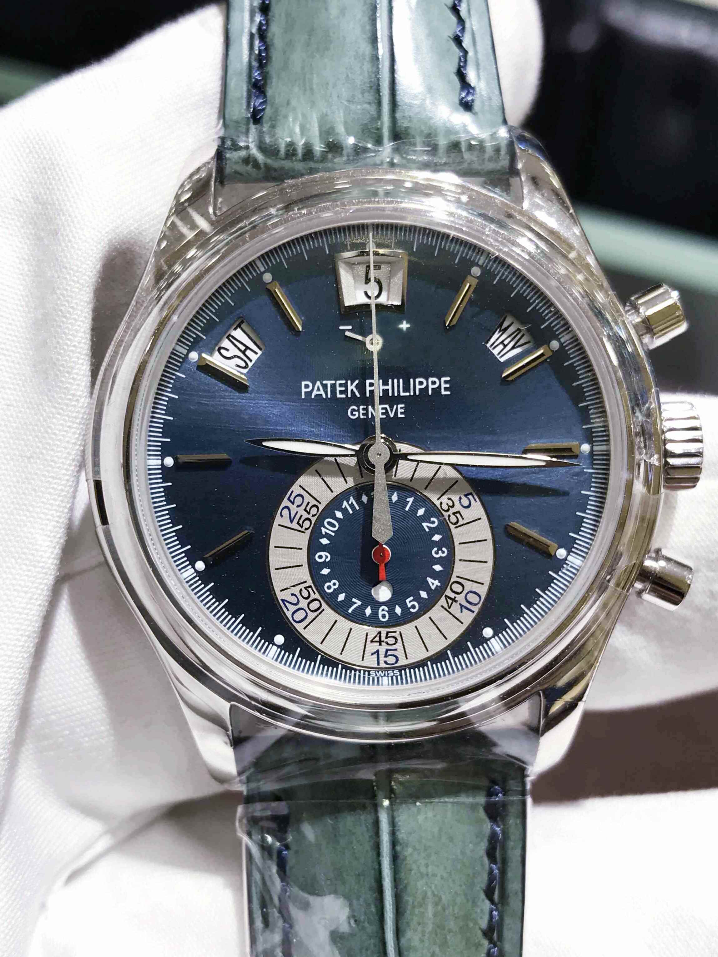 Patek Philippe 5960P-015  4