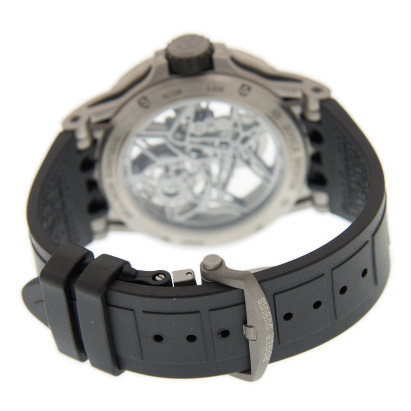 Roger Dubuis DBEX0479 5