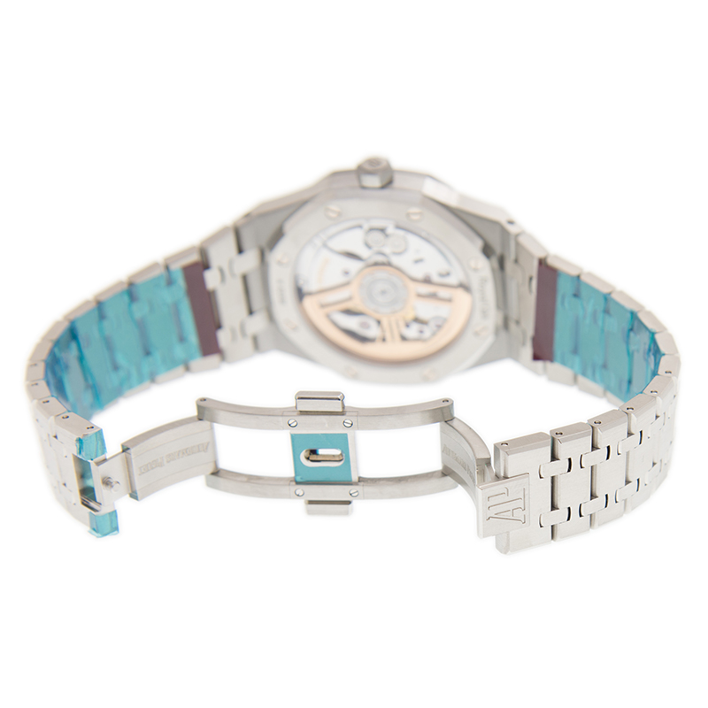 Audemars Piguet 15500ST.OO.1220ST.01 5