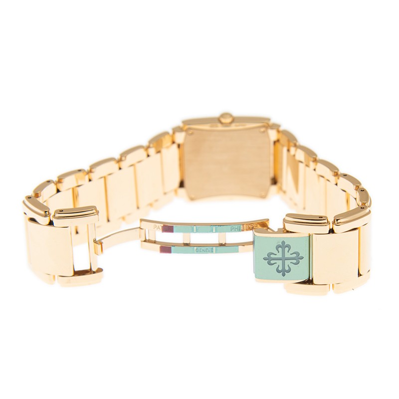 Patek Philippe 4910/1201R-001 5