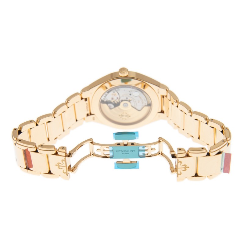 Patek Philippe 7300/1200R-011 5