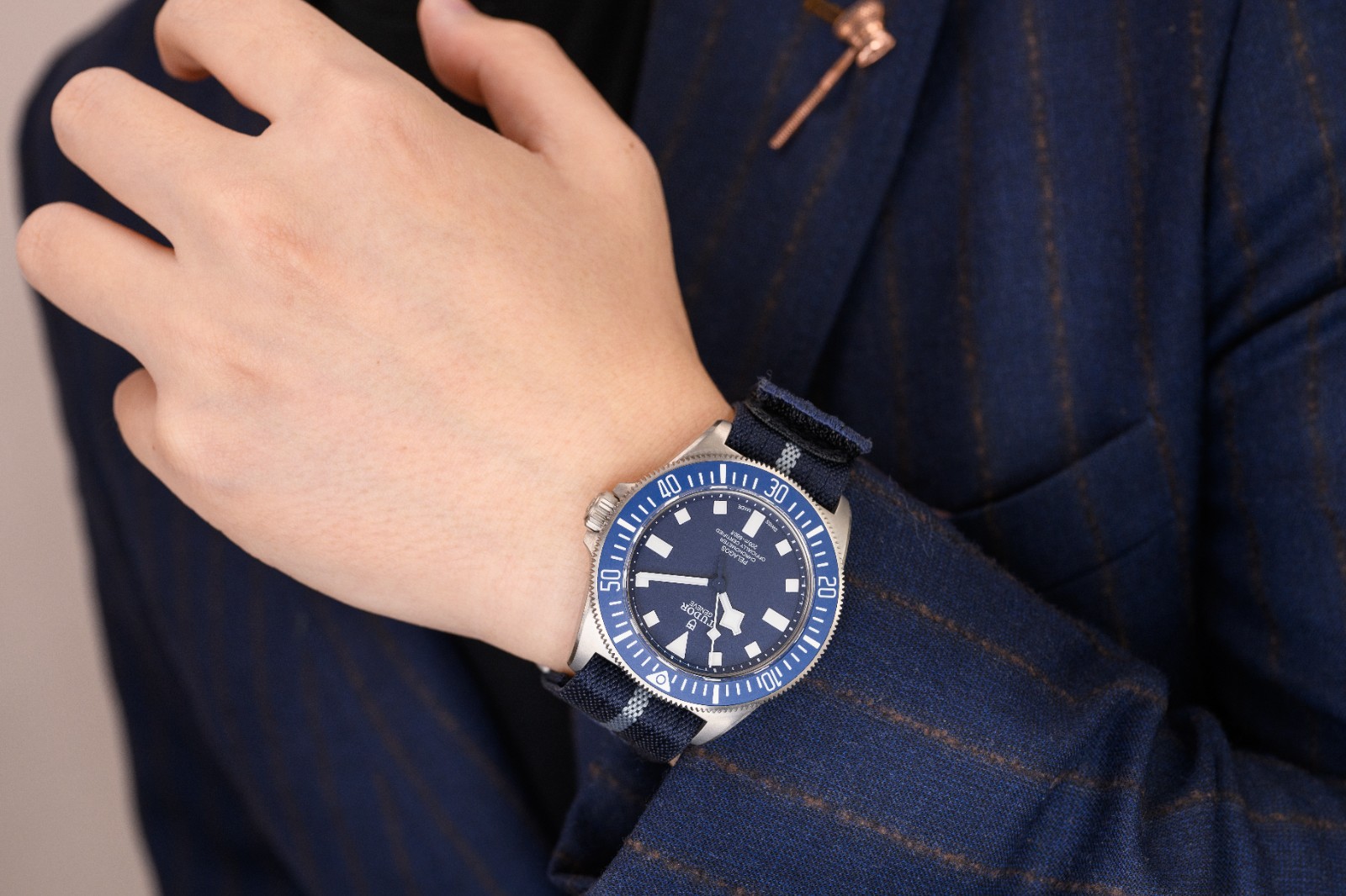 Tudor 25707B 5