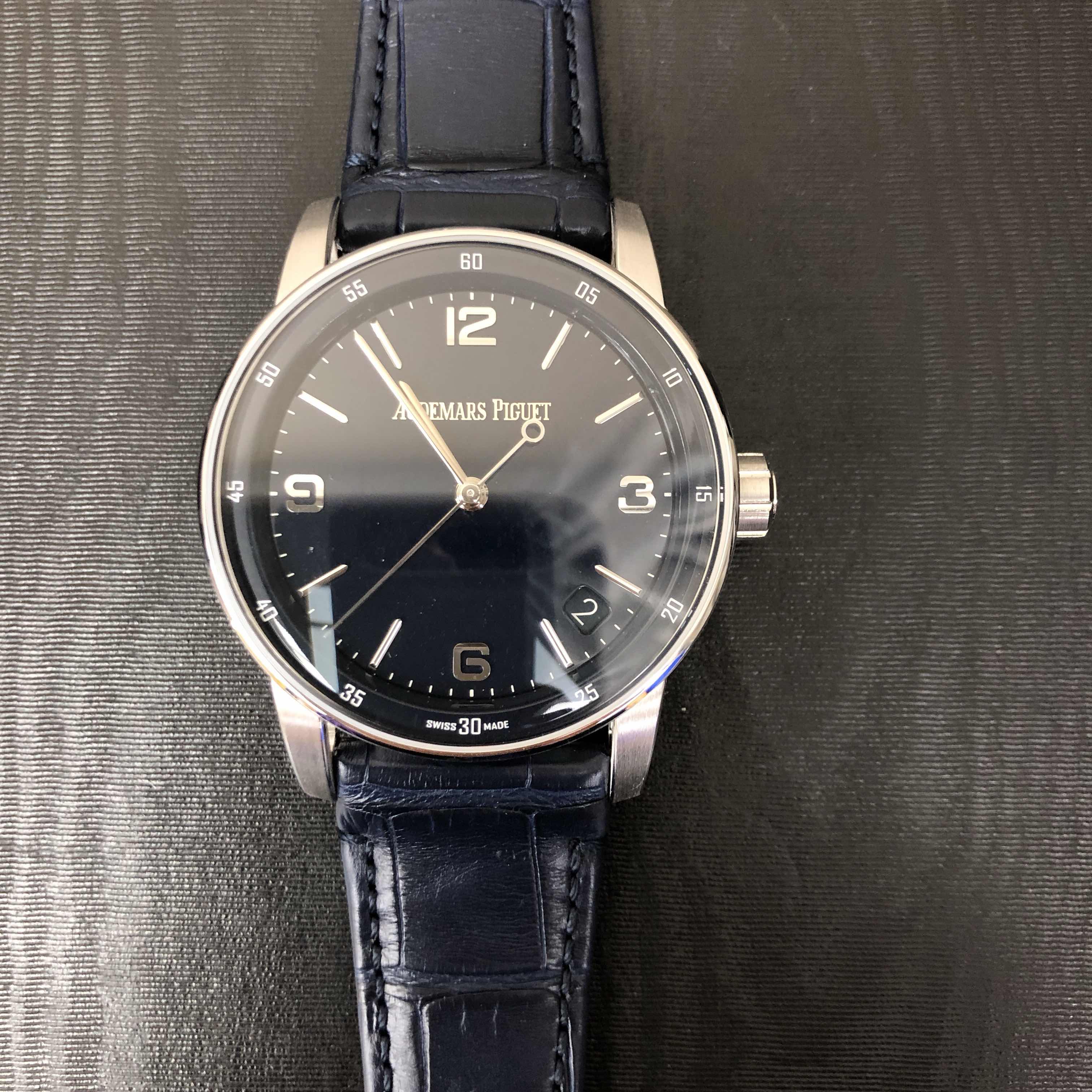 Audemars Piguet 15210BC.OO.A321CR.01  5