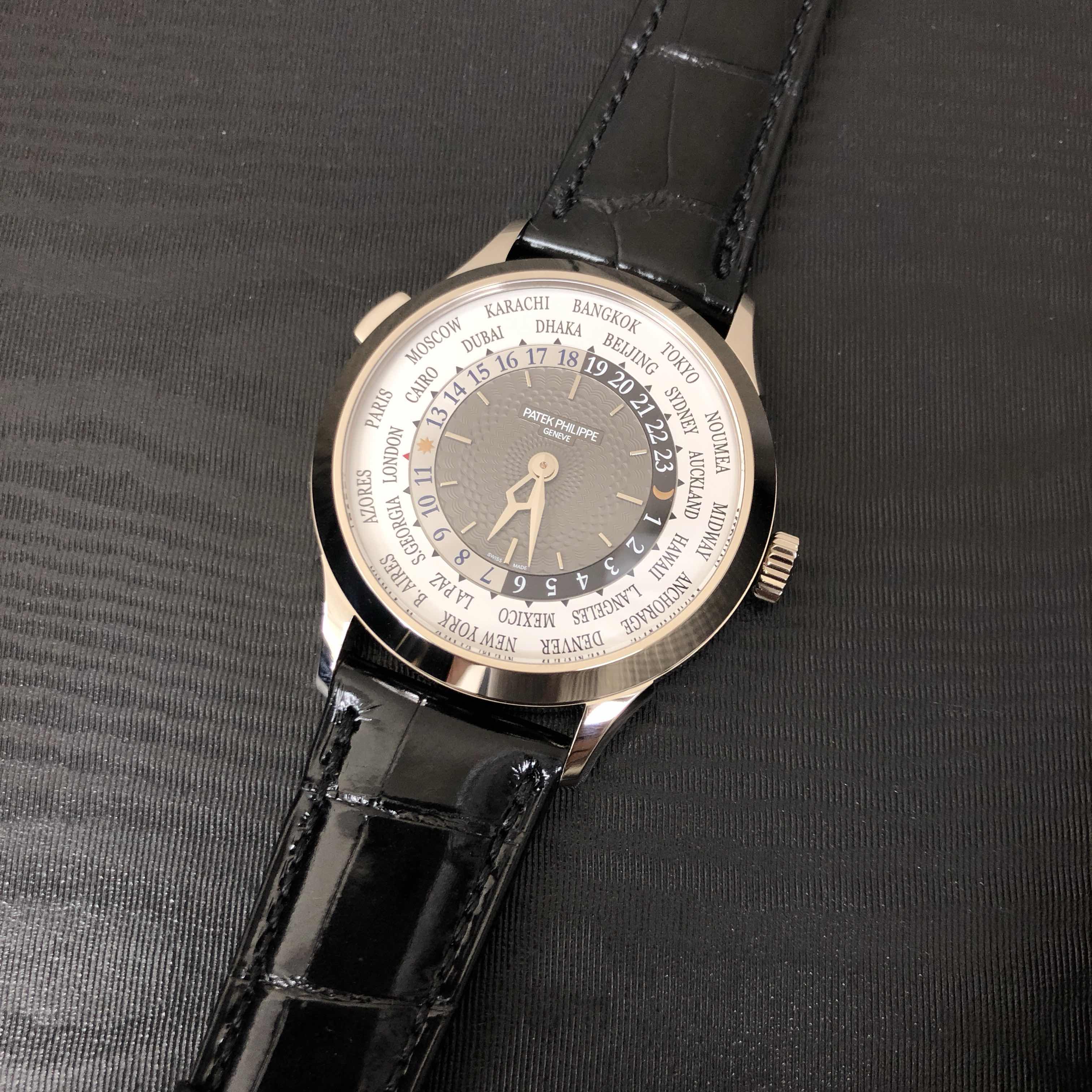Patek Philippe 5230G-014 5