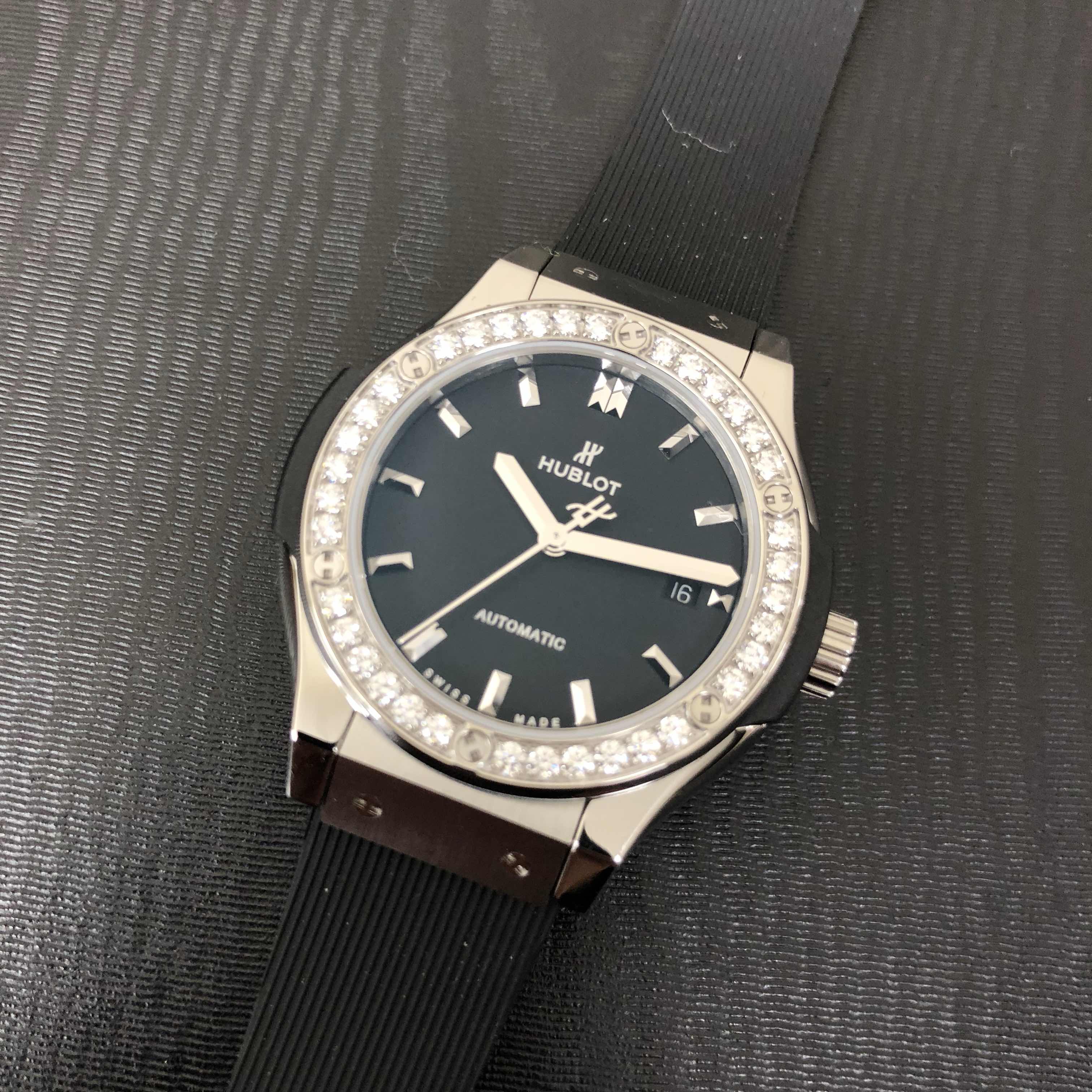 Hublot 582.NX.1170.RX.1204 5