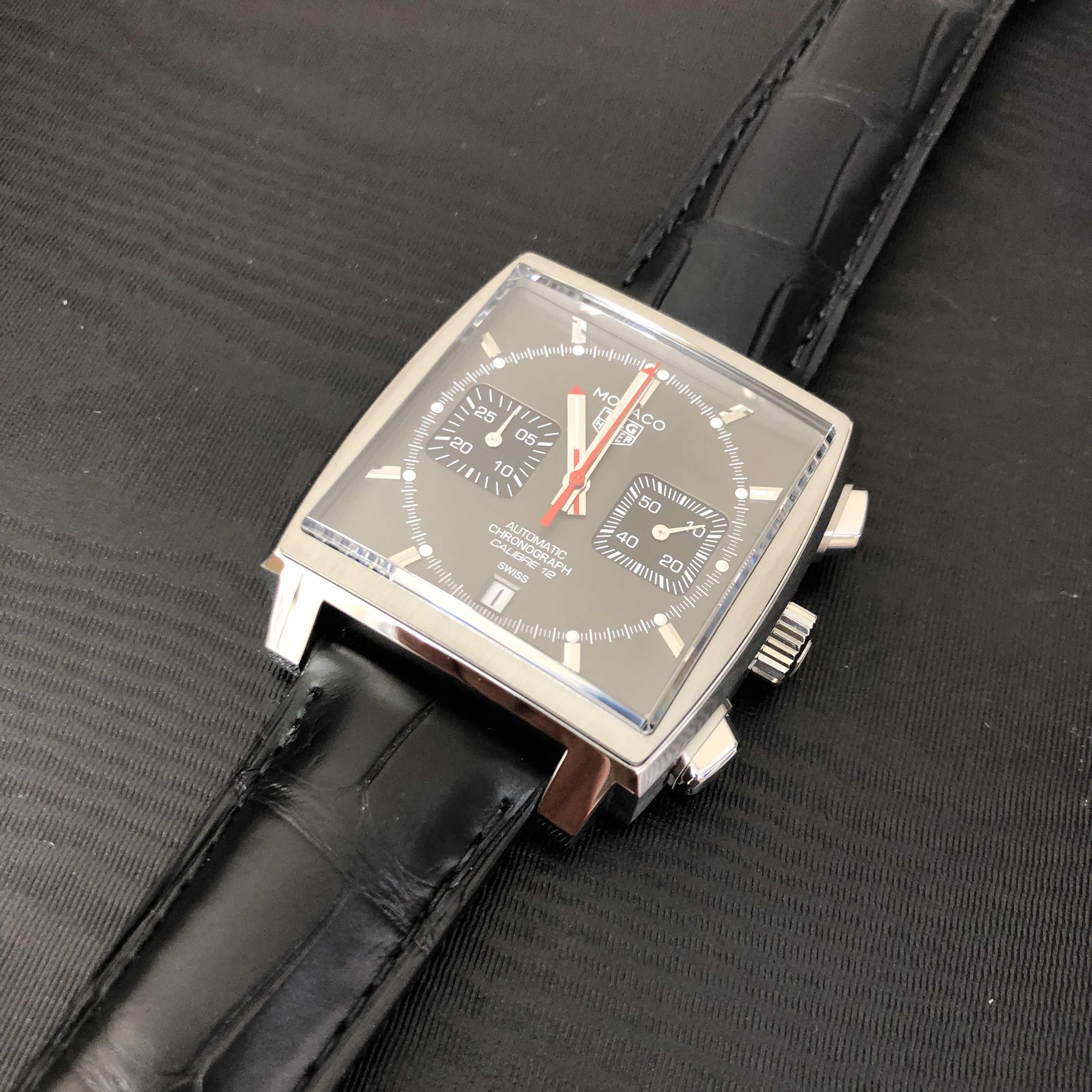 Tag Heuer CAW211J-FC6476  5