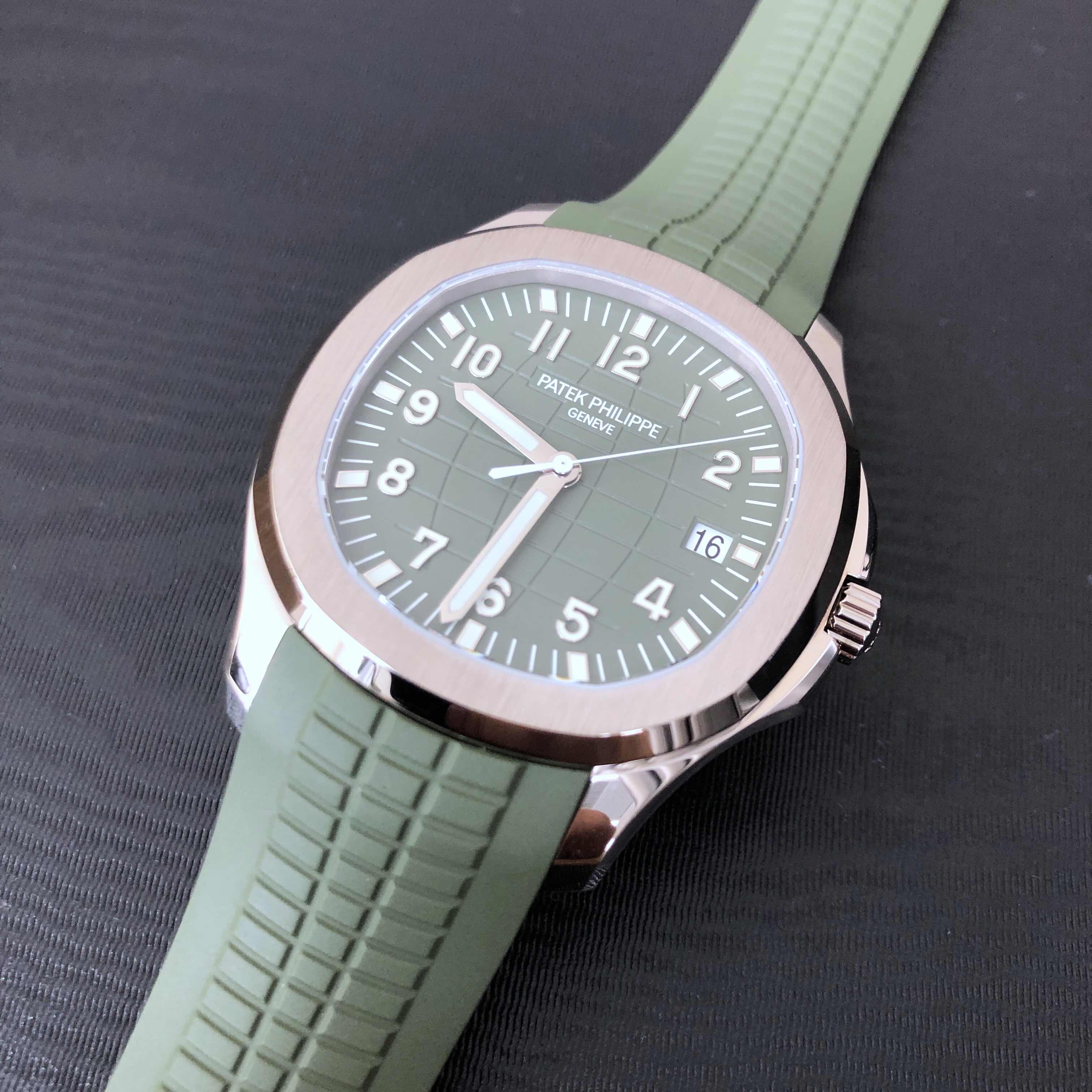 Patek Philippe 5168G-010 5