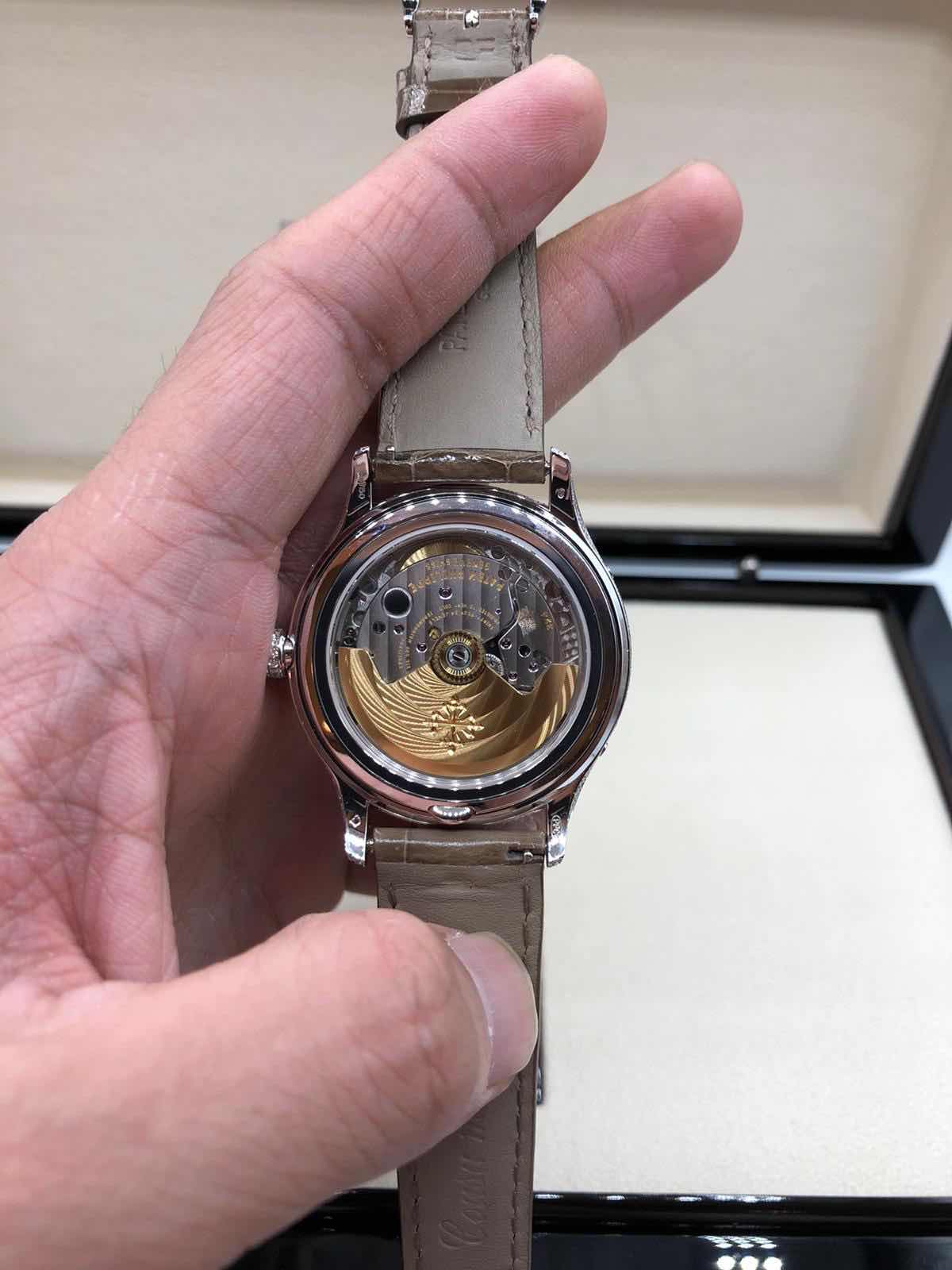 Patek Philippe 4948G-001 5