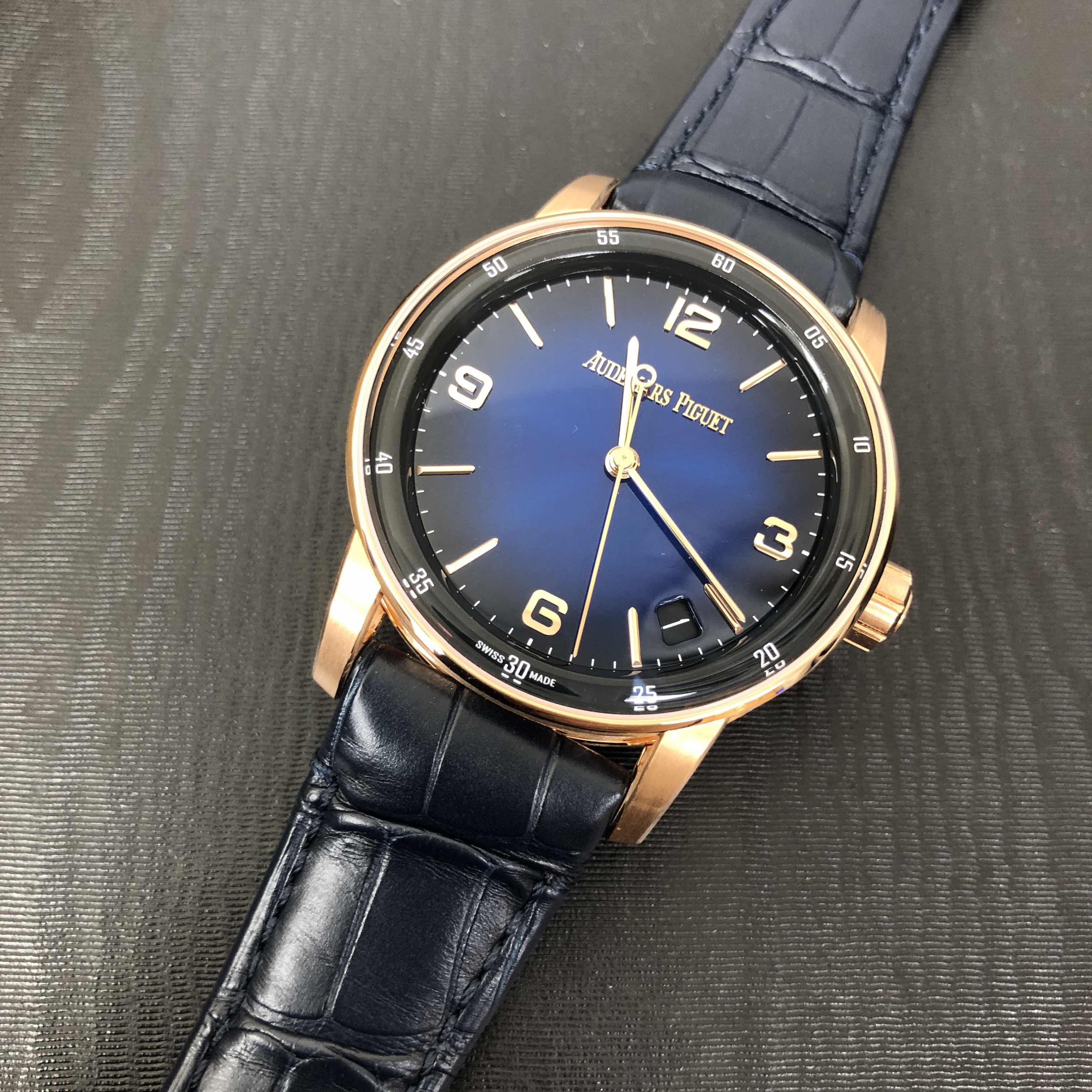 Audemars Piguet 15210OR.OO.A028CR.01  5