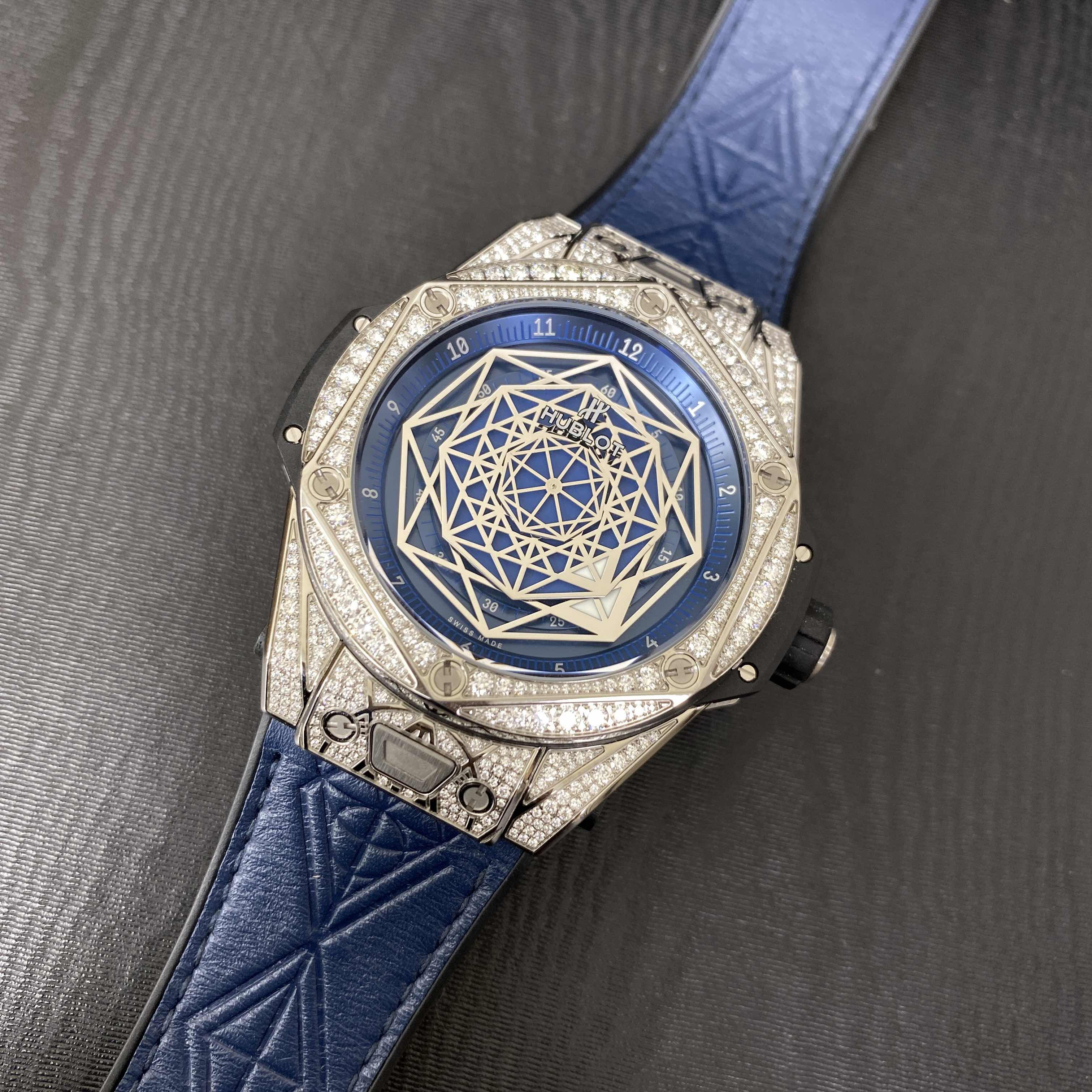 Hublot 415.NX.7179.VR.1704.MXM18 5