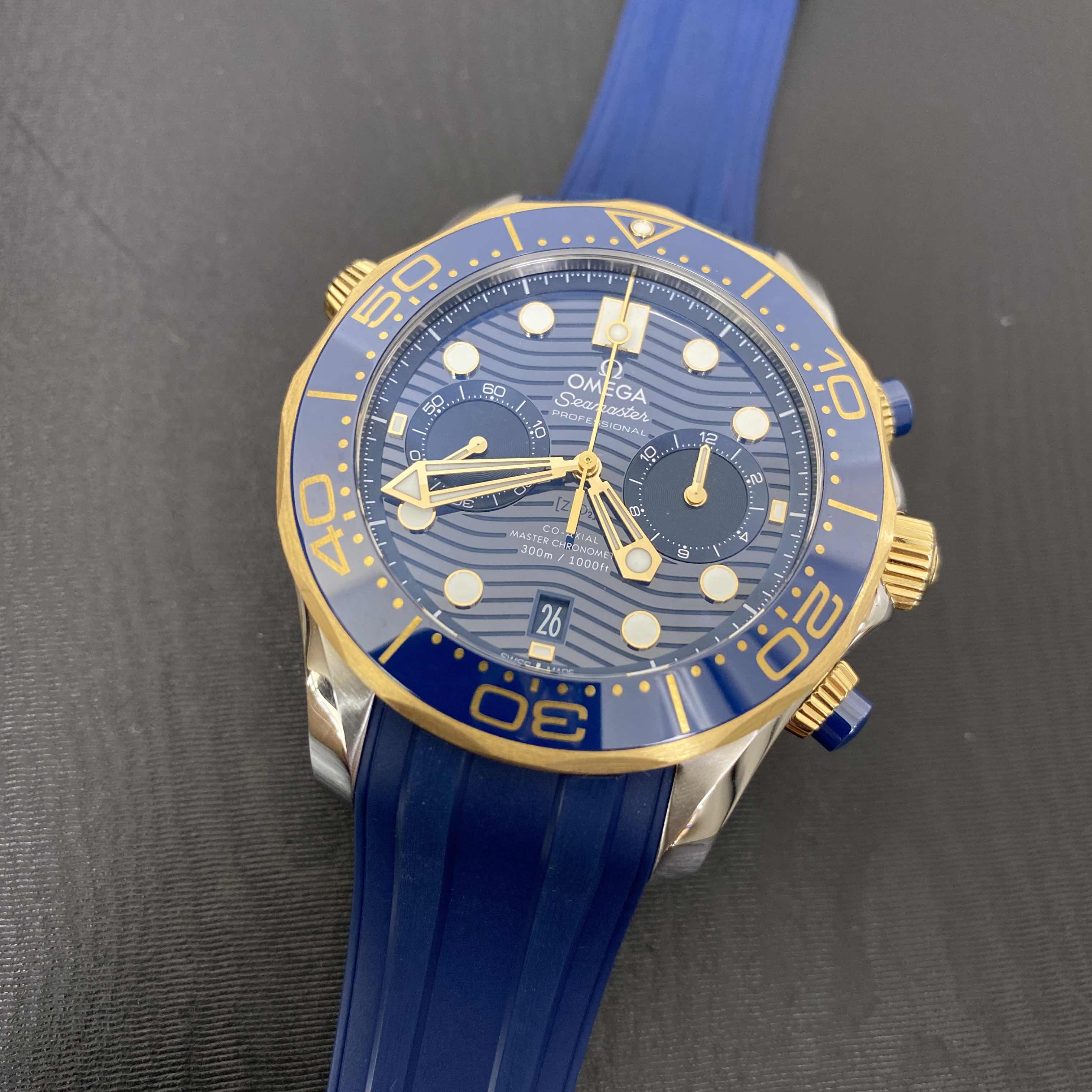 Omega 210.22.44.51.03.001 5