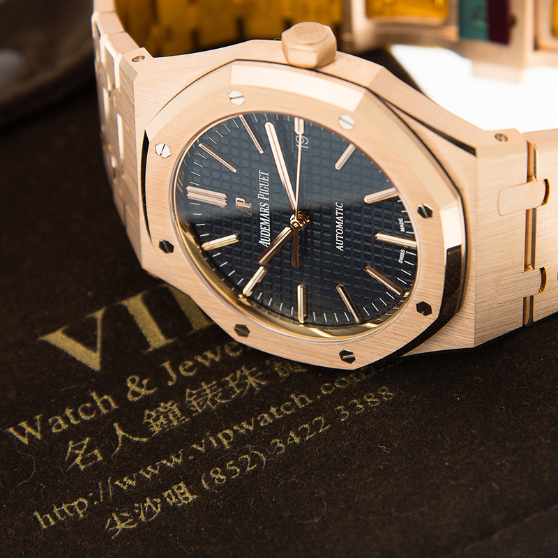 Audemars Piguet 15400OR.OO.1220OR.03 6